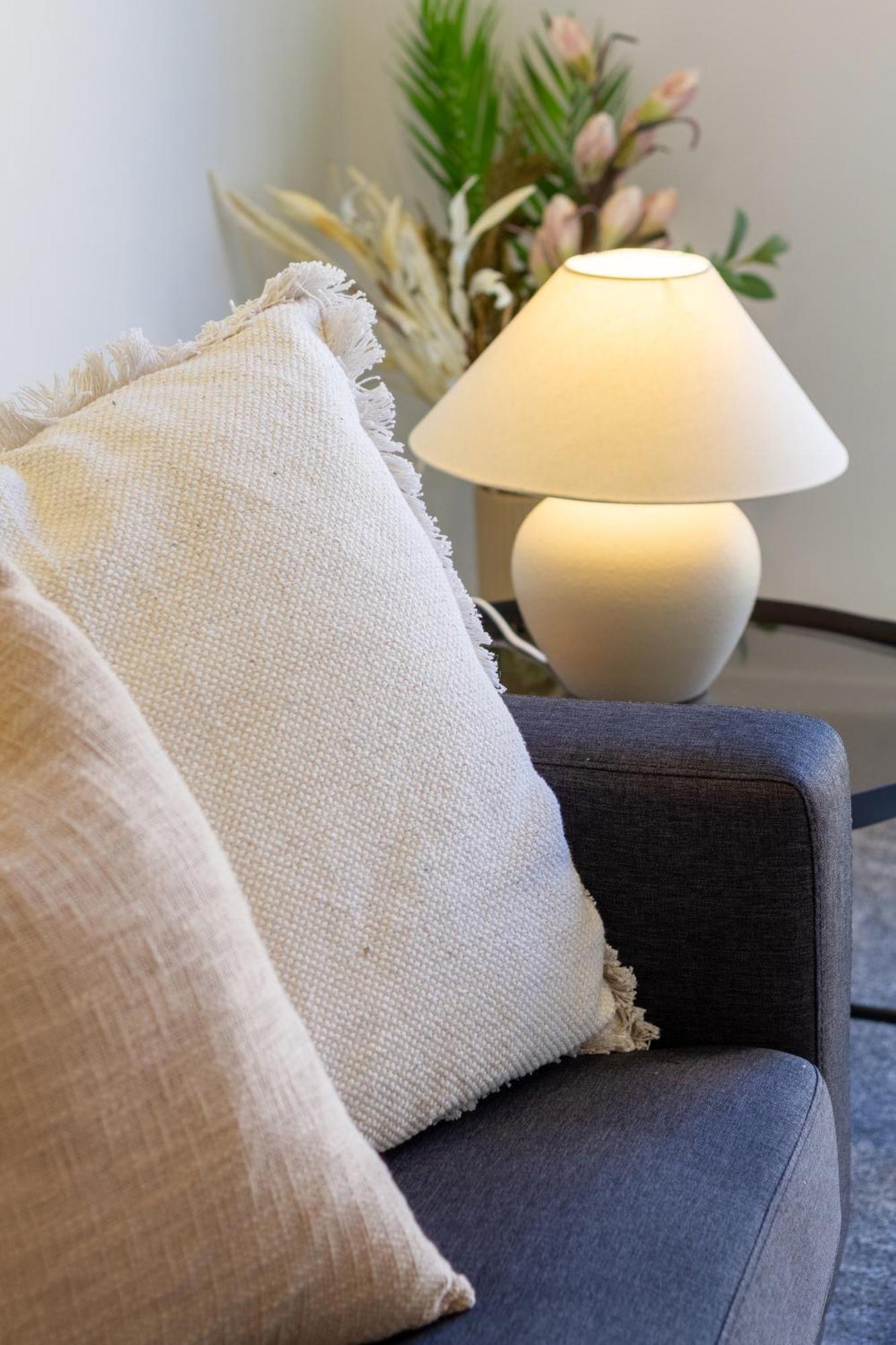 Chic 2-Bed Gem: Trust Arena Proximity - West Akl Apartment Auckland Exterior foto